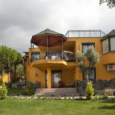 מלון Koeyuem Konak Hotel 3*