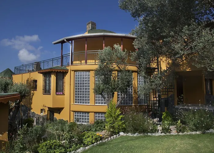 Koeyuem Konak Hotel 3* איזמיר