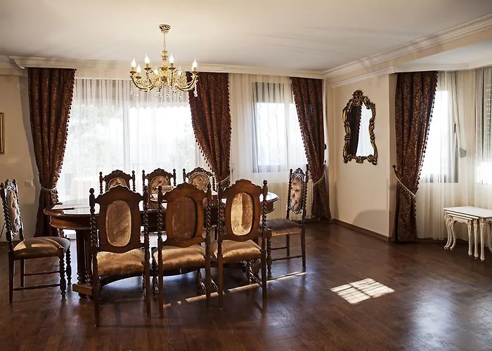 Koeyuem Konak Hotel מלון