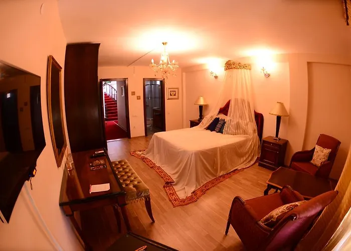 Koeyuem Konak Hotel מלון 3*